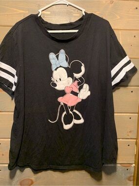 Disney top